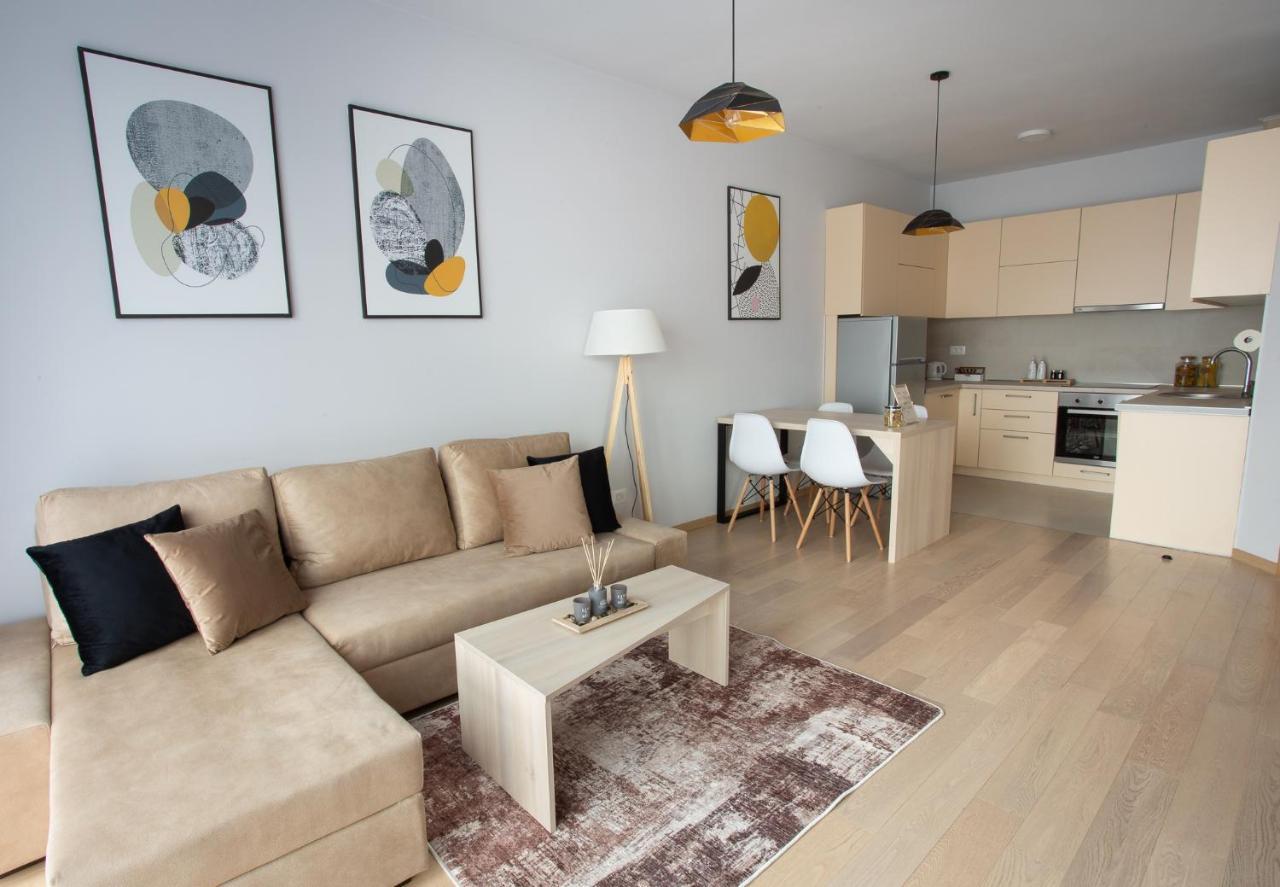 פודגוריצה Lina - Pg, Moraca River Apartment מראה חיצוני תמונה