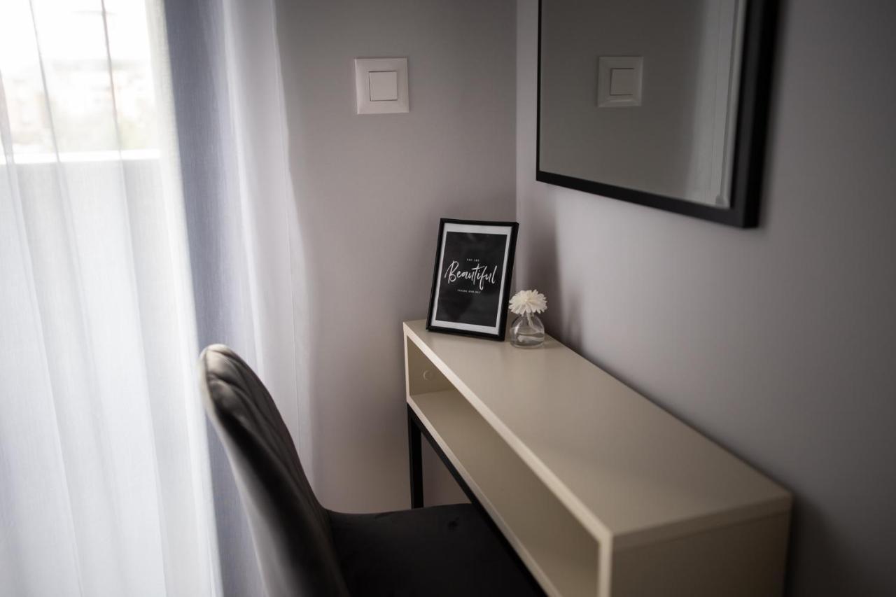 פודגוריצה Lina - Pg, Moraca River Apartment מראה חיצוני תמונה